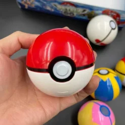 Pkm.store Pokeball & Pokebälle-Grose Pokebälle (Ca. 8Cm) Mit Figuren (8 Stk. Im Spiel Set)