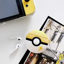 Pkm.store Sonstiges Merchandise-Pikachu Airpods Cases Pokemon Evoli, Schiggy, Pikachu Uvm.